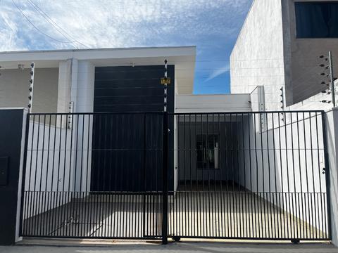 Sobrado à venda em Paiçandu, Centro, com 3 quartos, com 90.48 m²